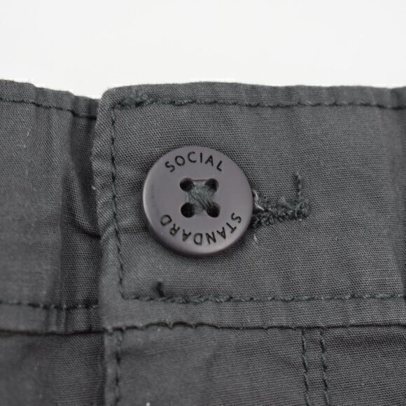 Social Standard by Sancturay Shorts Size Small Color Grey‎ Gently Used Condition - Picture 5 of 6